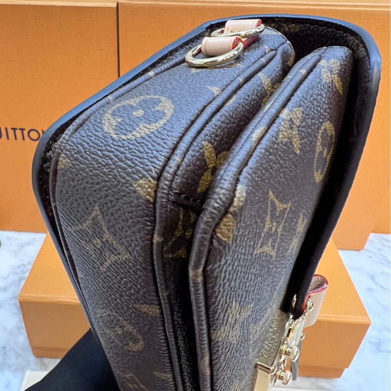LV 小郵差 法棍 芯片款 M46279 Pochette Metis East West-28