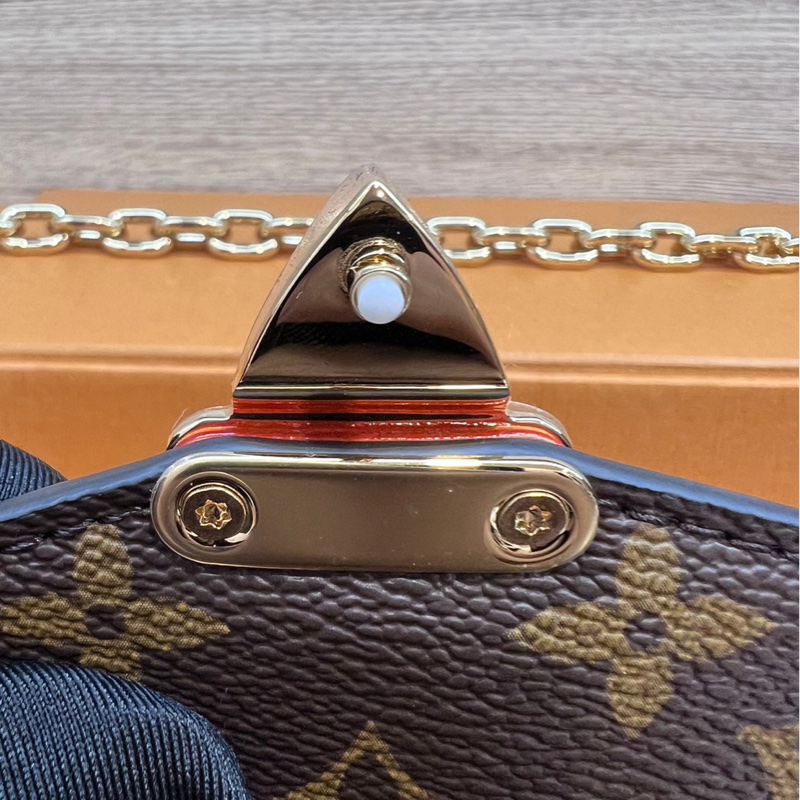 LV 小郵差 法棍 芯片款 M46279 Pochette Metis East West-30