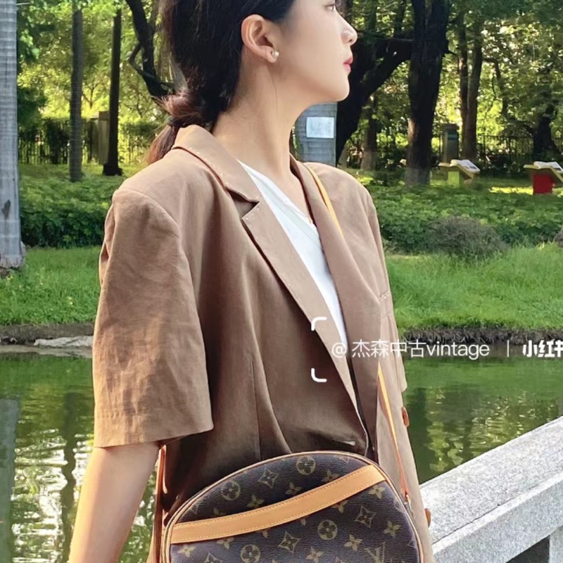 Lv蘋果包-11
