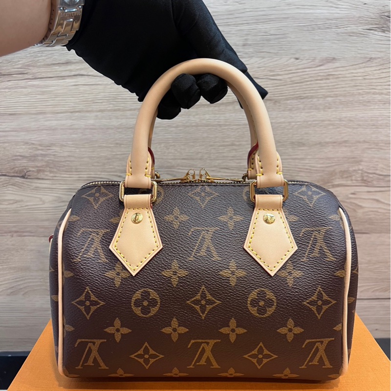 LV Speedy 20 芯片款 M46234-18