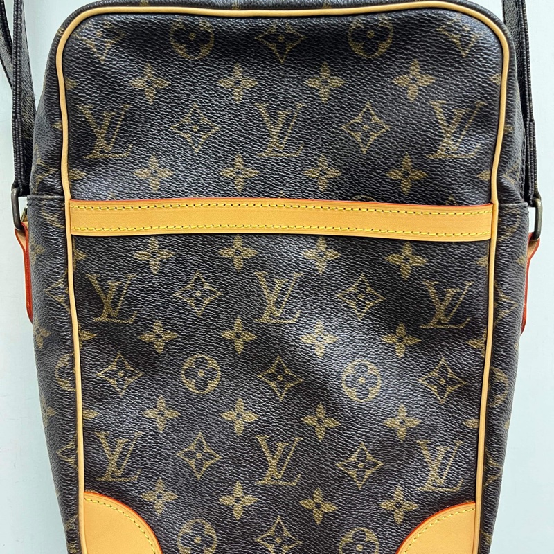 L V老花相機包-7