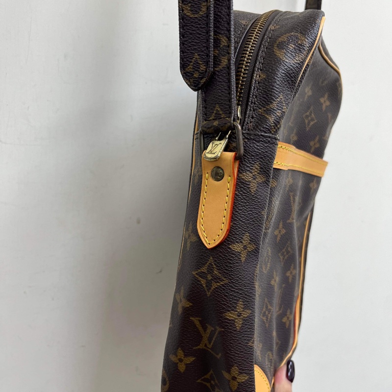 L V老花相機包-9