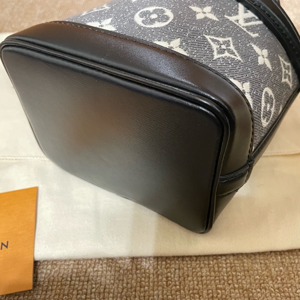 LV 🖤 牛仔小水桶 Nano Noe 迷你水桶包/肩背包/手提包（九成新）M46449-8