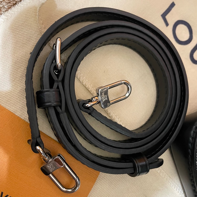 LV 🖤 牛仔小水桶 Nano Noe 迷你水桶包/肩背包/手提包（九成新）M46449-12