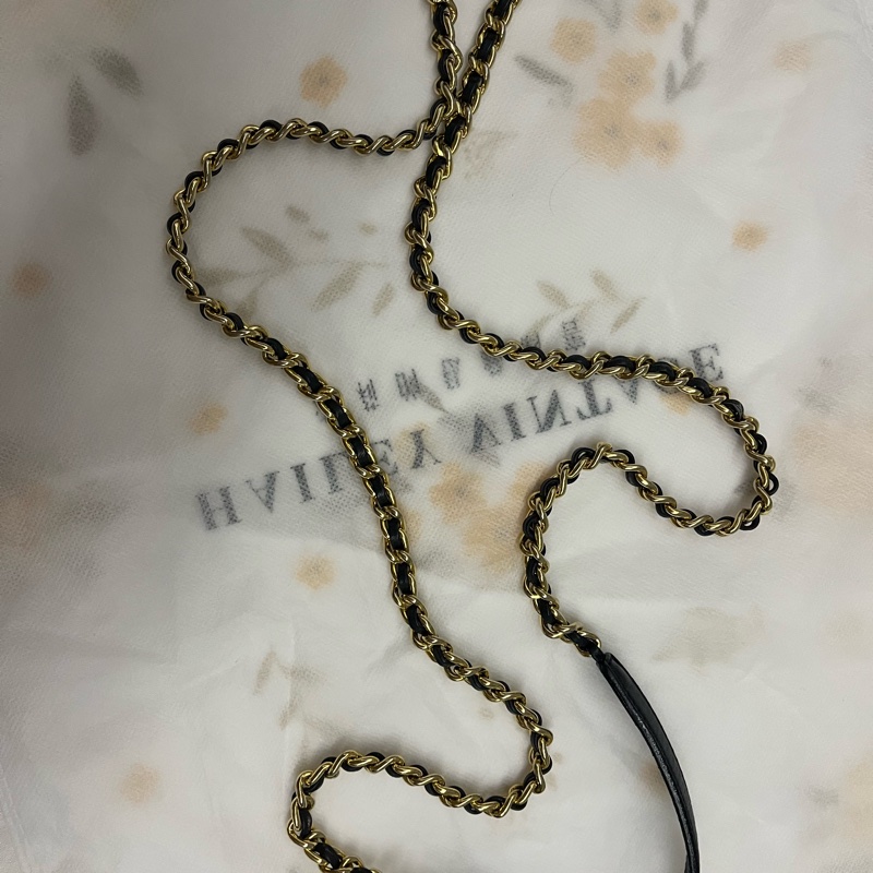 Prada迷你水桶小包-6