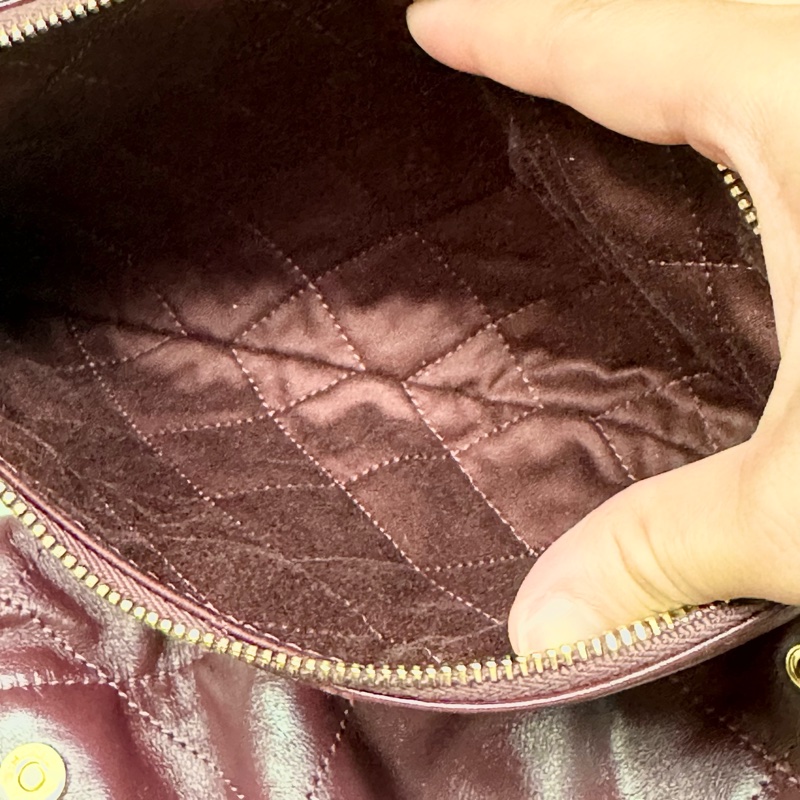 CHANEL 🇫🇷 22 small bag （酒紅）-13