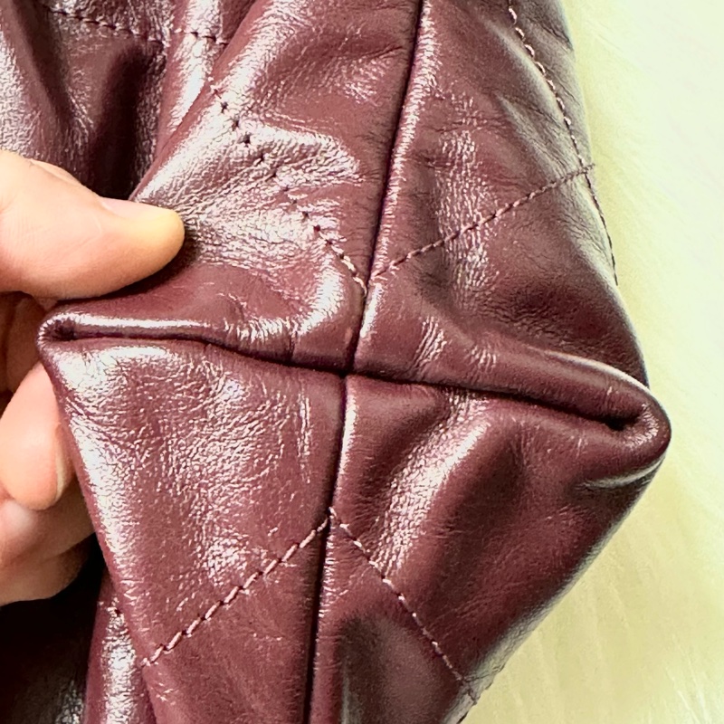 CHANEL 🇫🇷 22 small bag (酒紅)-4