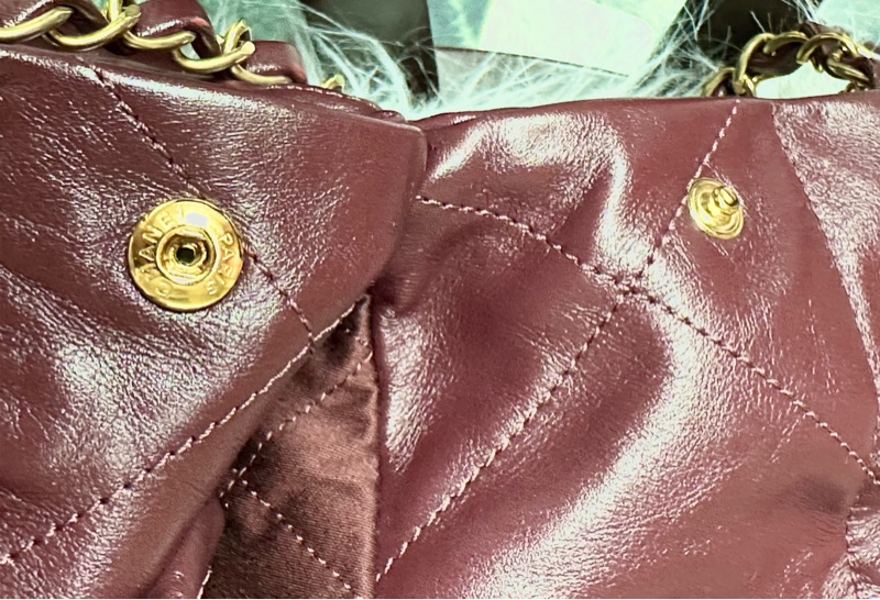 CHANEL 🇫🇷 22 small bag (酒紅)-8