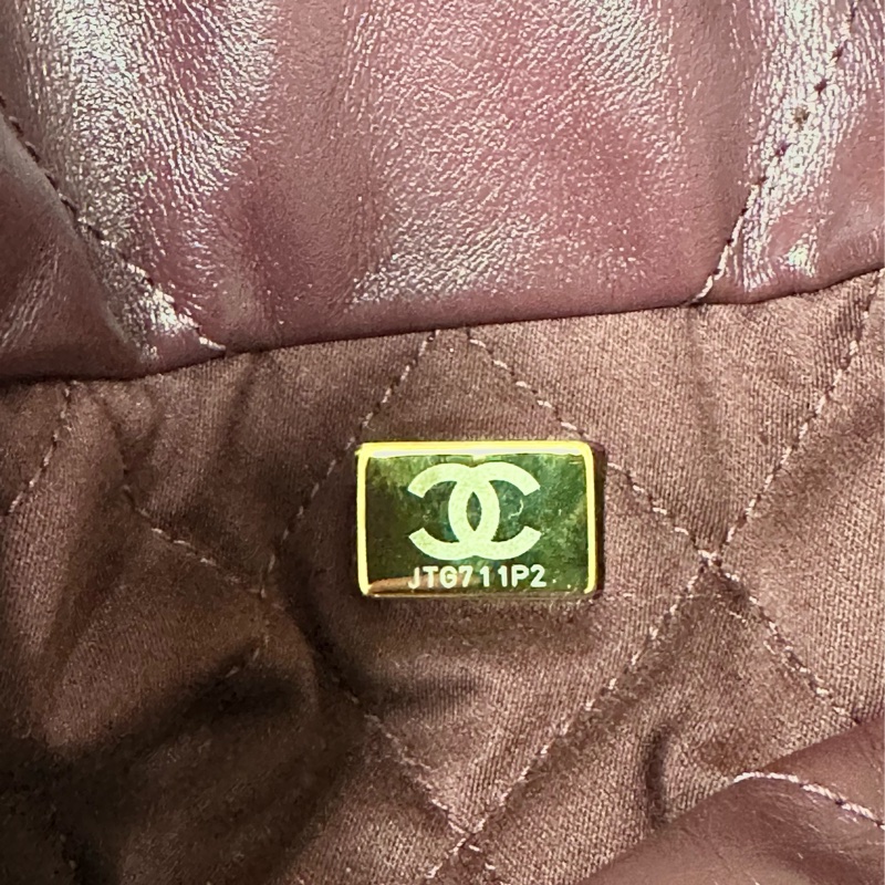 CHANEL 🇫🇷 22 small bag (酒紅)-9