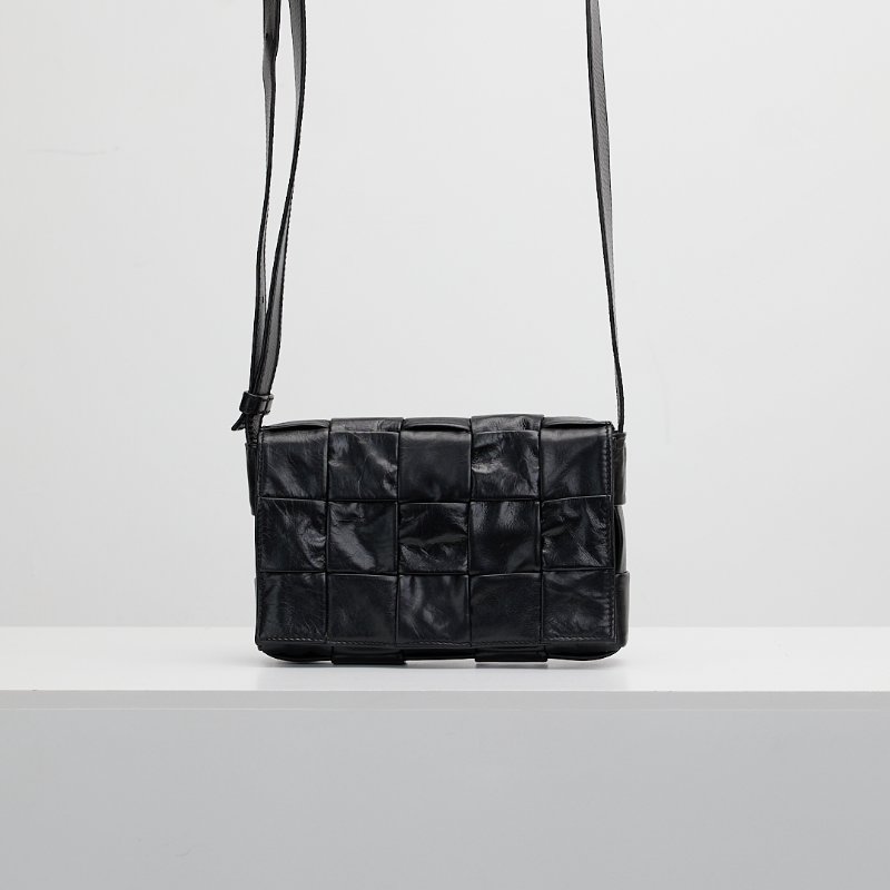 Bv cassette 15格油蠟皮編織包-0