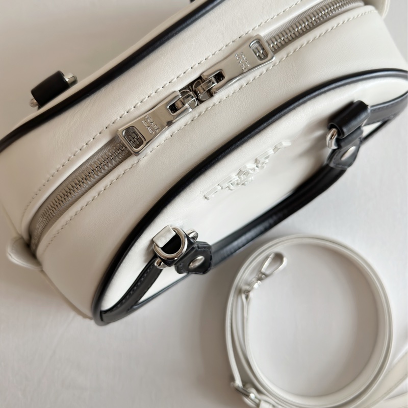 便宜賣PRADA 牛皮保齡球包 手提包 可手提附肩背帶可肩背-6