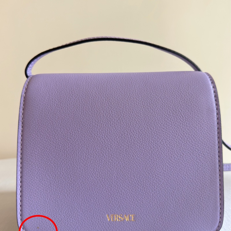 便宜賣Versace 皮革薰衣草紫包 手拿包 可手提附肩背帶可肩背-6