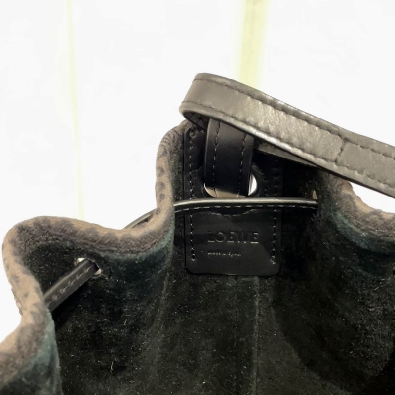 LOEWE 氣球包 mini ballon 水桶包 可斜側背手提-17