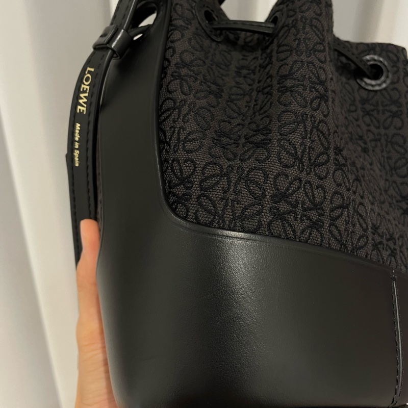 LOEWE 氣球包 mini ballon 水桶包 可斜側背手提-21