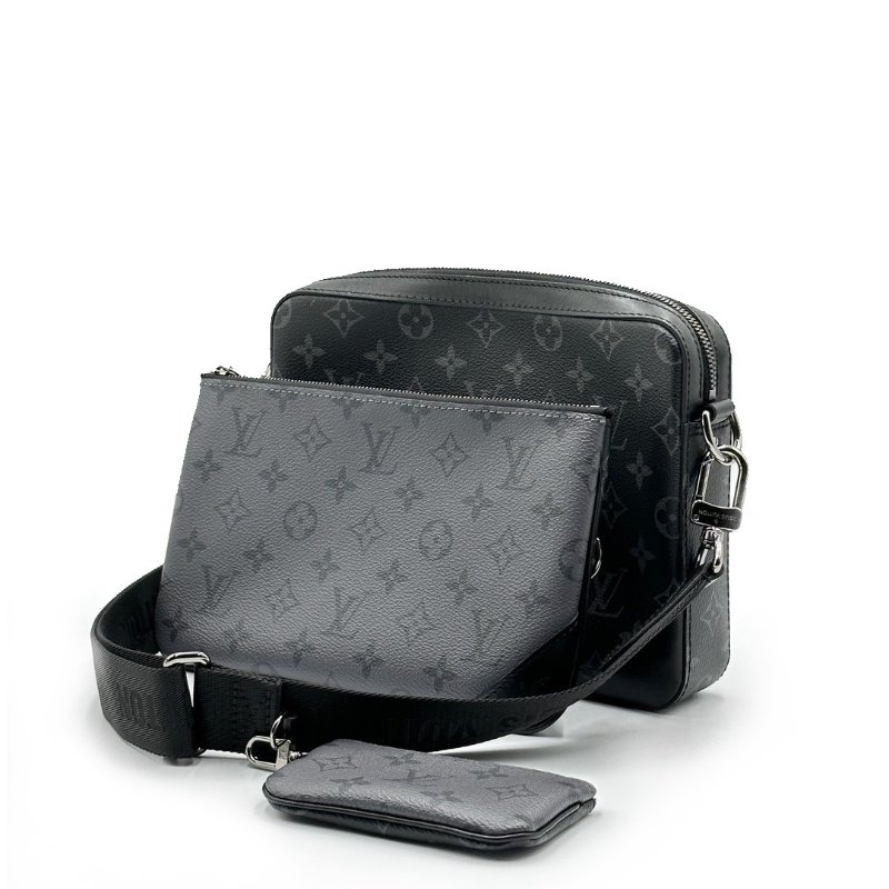 LOUIS VUITTON 黑武士郵差包-0