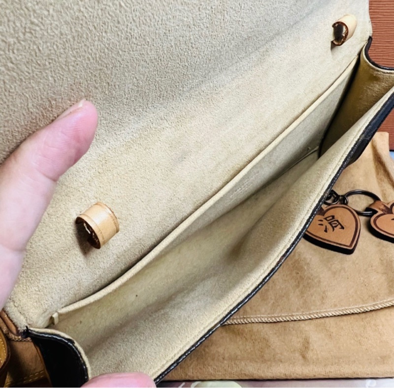 Louis Vuitton 信封包(九成新)-10