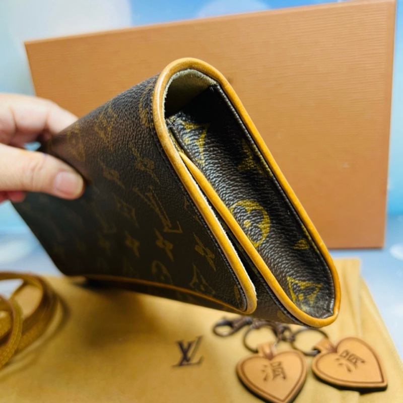 Louis Vuitton 信封包(九成新)-12