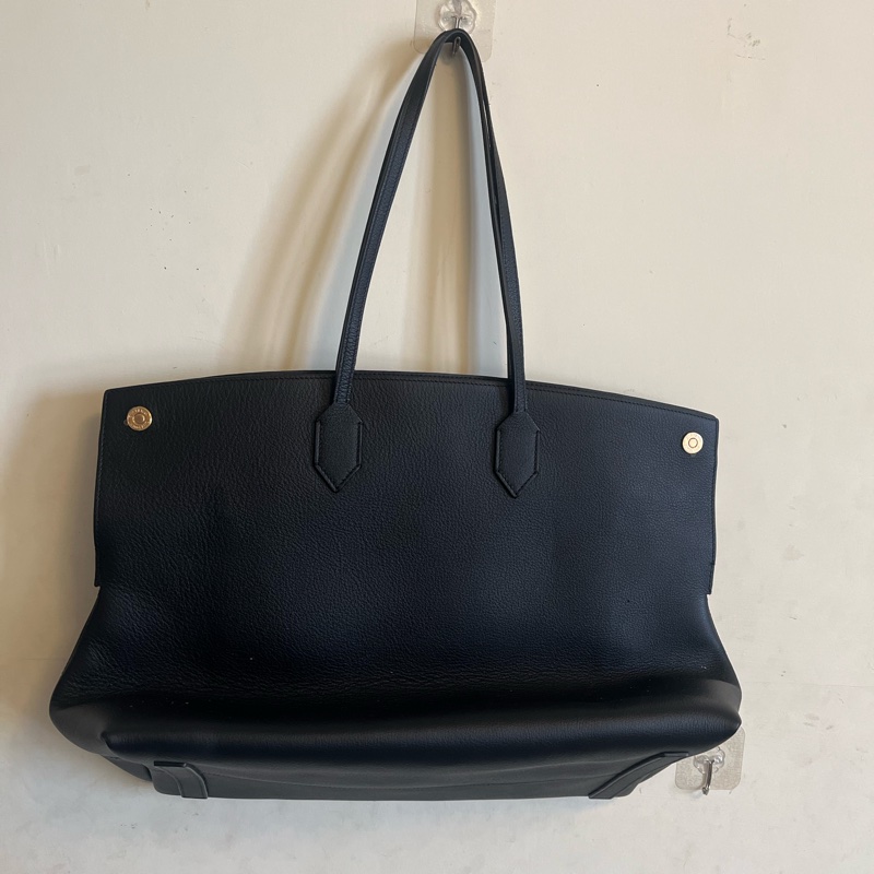 Burberry 全新牛皮離櫃兩用肩背包-1