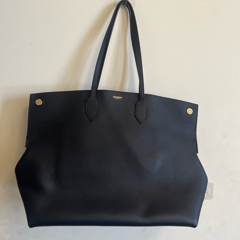 Burberry 全新牛皮離櫃兩用肩背包-6