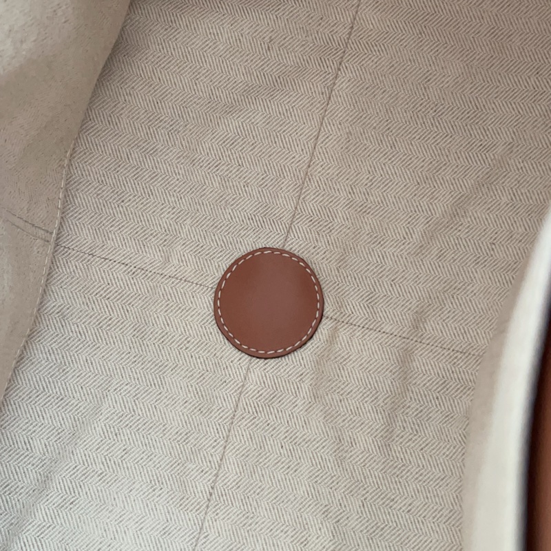 Loewe 帆布牛皮托特包loewe cushion tote bag-2