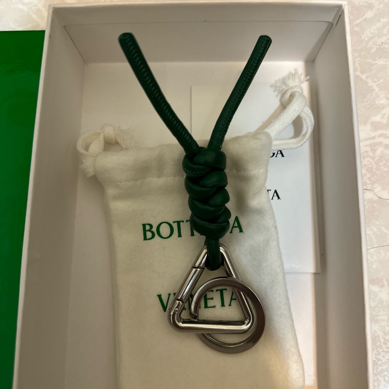 BOTTEGA VENETA 繩結小羊皮吊飾(B5024213200000017)-6