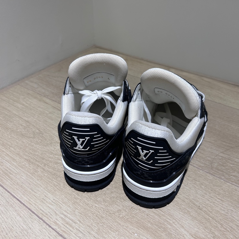 LV trainer 黑白 熊貓-3