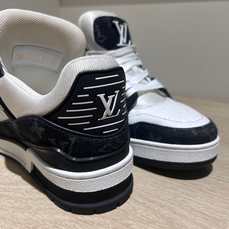 LV trainer 黑白 熊貓-6