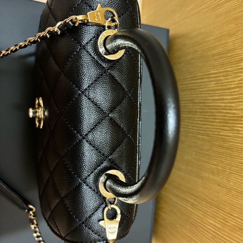 Chanel coco handle 24 荔枝牛皮黑色 （晶片）含絲巾價-15
