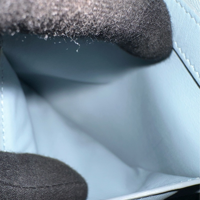 CELINE 雙拼色，藍灰牛皮皮夾-14