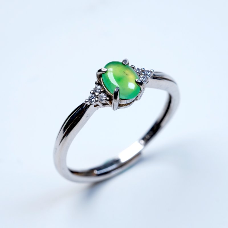 放光冰綠翡翠蛋面戒指 925純銀 | 天然緬甸玉A貨翡翠 | 送禮-1