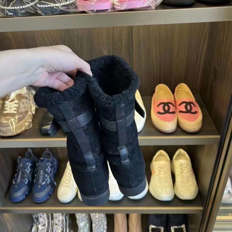 Lv 雪地靴 36號 37也可 有磨損整體還可以-2
