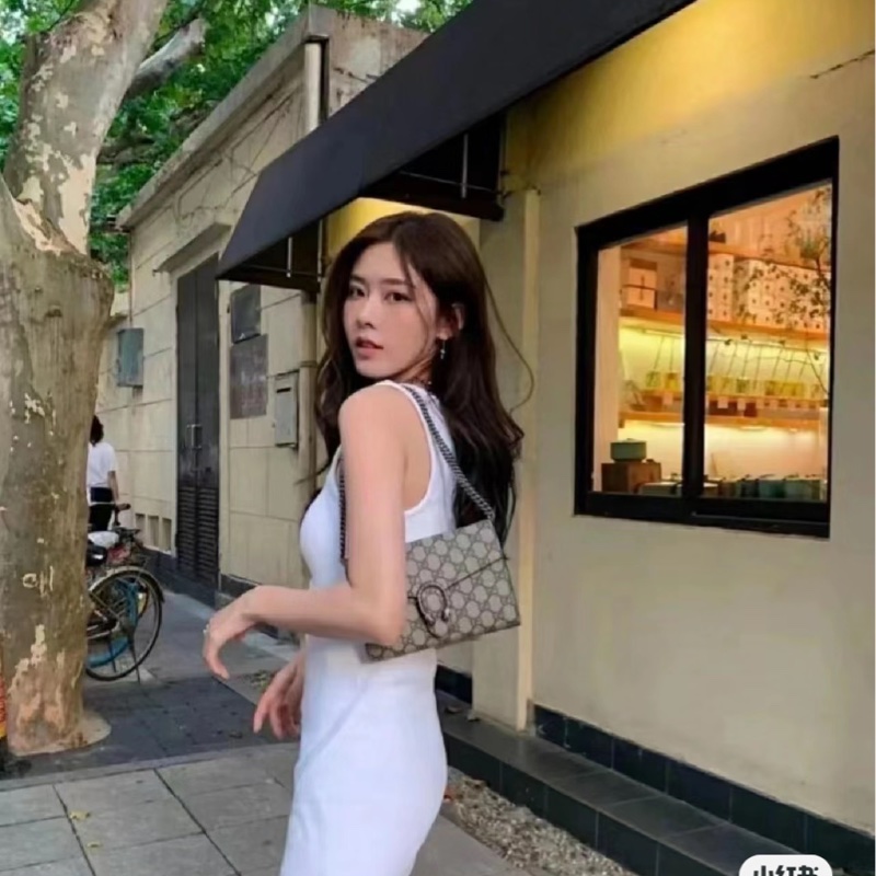 GUCCI Dionysus GG Supreme 酒神包 鍊帶晚宴包 手拿包WOC (卡其色)-1