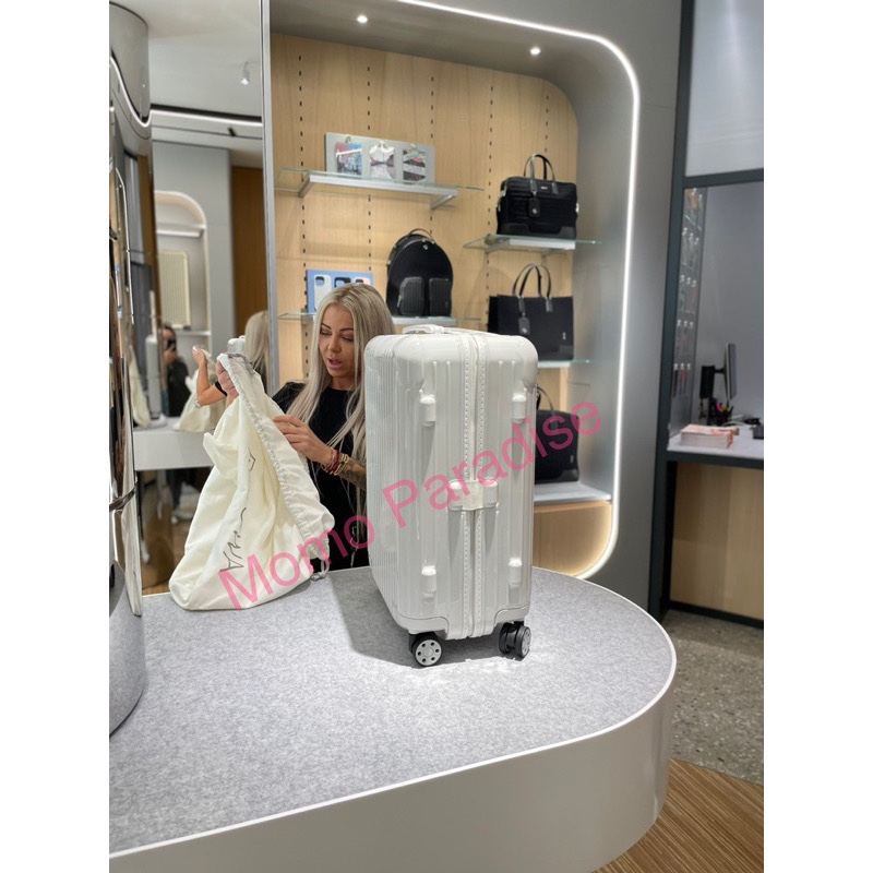 現貨不用等 Rimowa 登機箱 Essential 系列 特殊版「純白色」-9