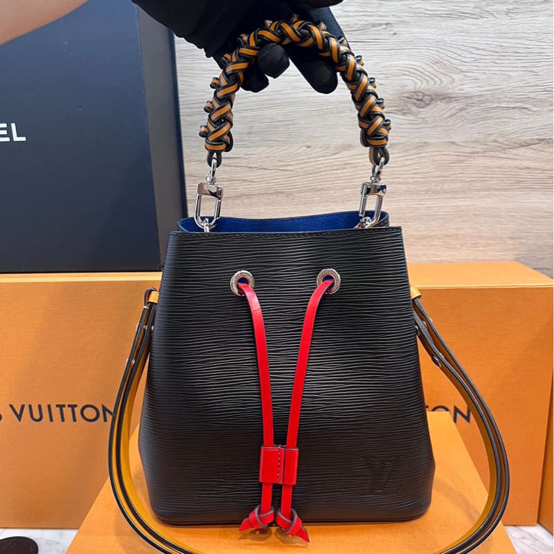 LV NeoNoe BB M52853 芯片款 水波紋 水桶包-4