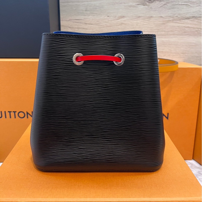 LV NeoNoe BB M52853 芯片款 水波紋 水桶包-15