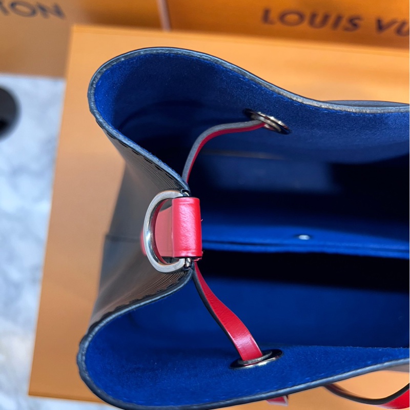 LV NeoNoe BB M52853 芯片款 水波紋 水桶包-21