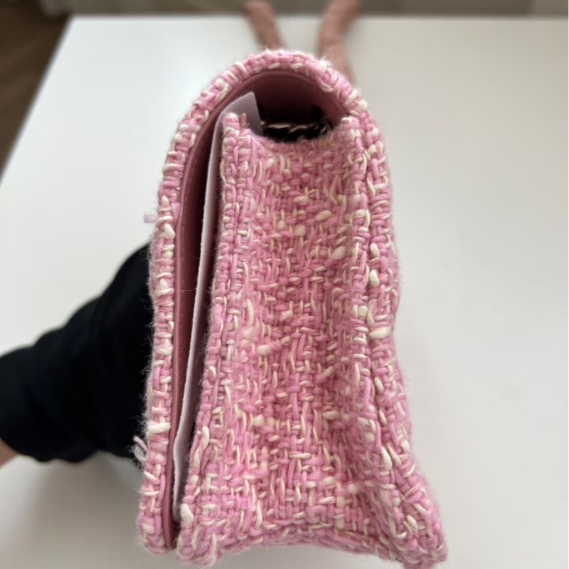 Miu Miu 粉色毛呢翻蓋珍珠鏈條包-1