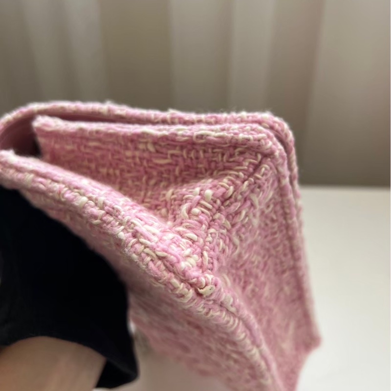 Miu Miu 粉色毛呢翻蓋珍珠鏈條包-11