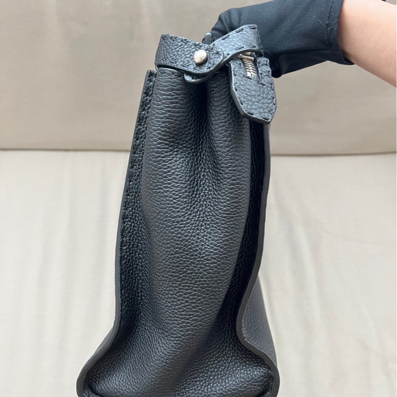 Fendi Peekaboo 惡魔眼睛兩用公事包-1