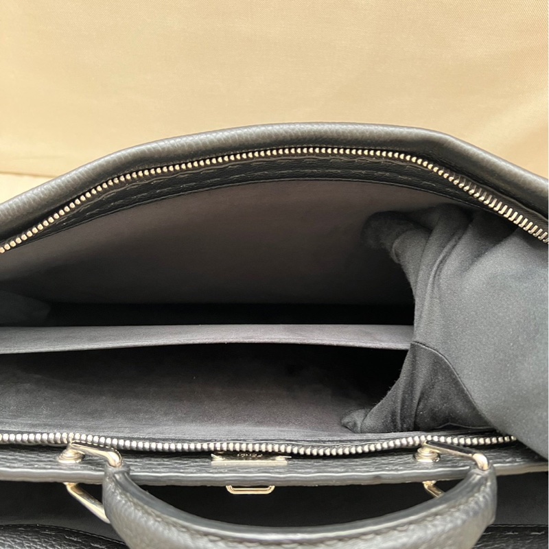 Fendi Peekaboo 惡魔眼睛兩用公事包-13