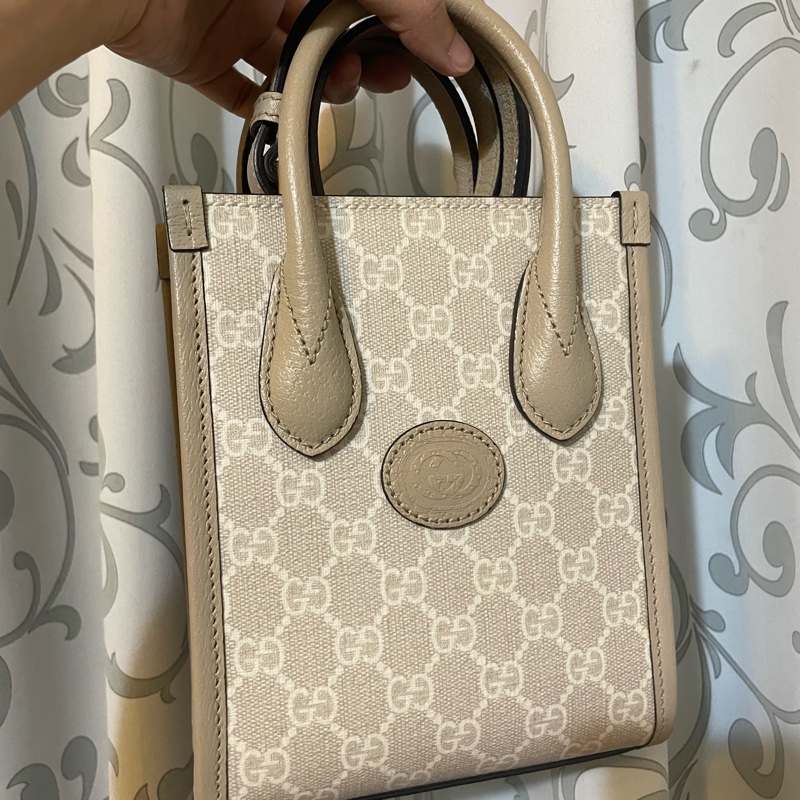 Gucci白色 Interlocking G 迷你 琴譜包*9成新-0