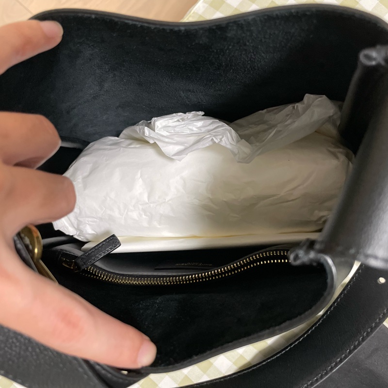 YSL soft hobo-9