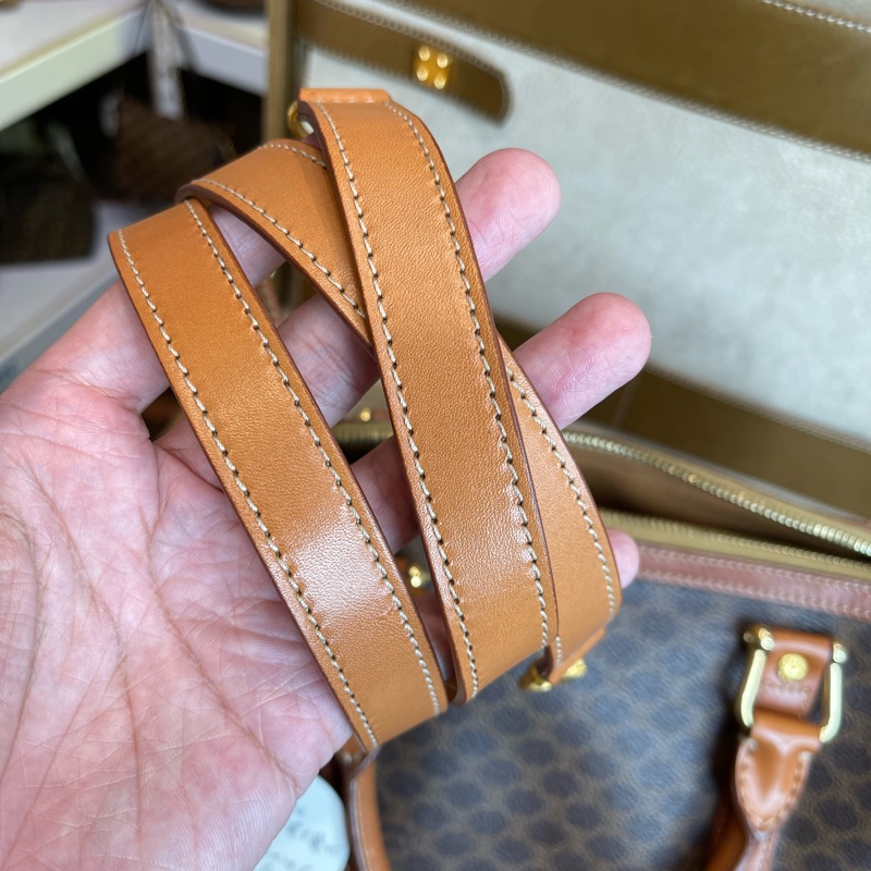 CELINE近代款經典老花波士頓25cm🌅經典釋出-25