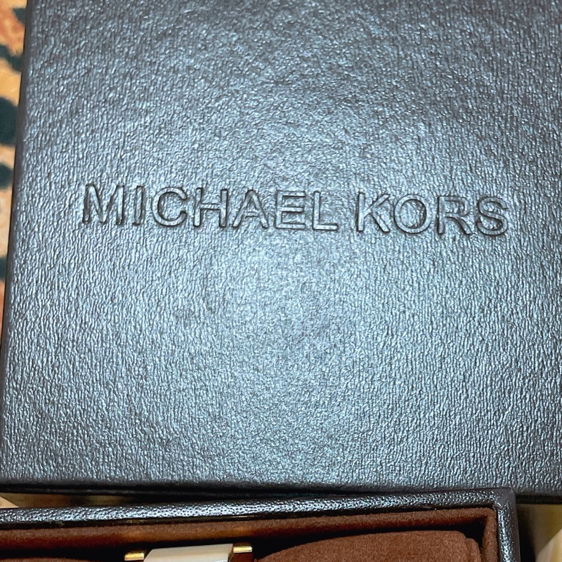 (已售出)Michael Kors MK 高雅閃鑽玫瑰金手錶 (白玫瑰金-4