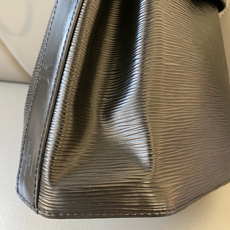 LV水波紋EPI八角水桶包 M80157小款-7