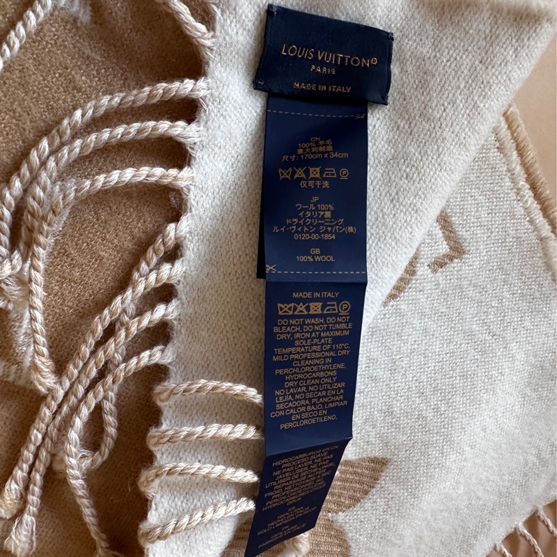LV滿版老花圍巾-7