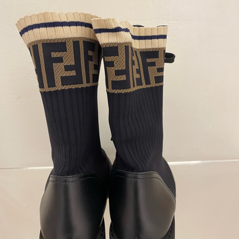 fendi黑色logo短靴-2