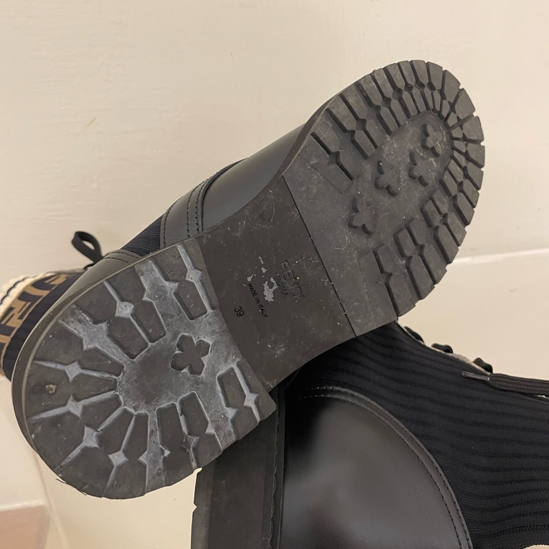 fendi黑色logo短靴-3