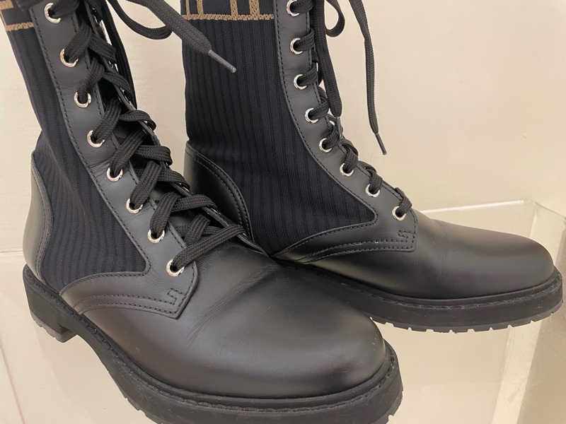 fendi黑色logo短靴-9