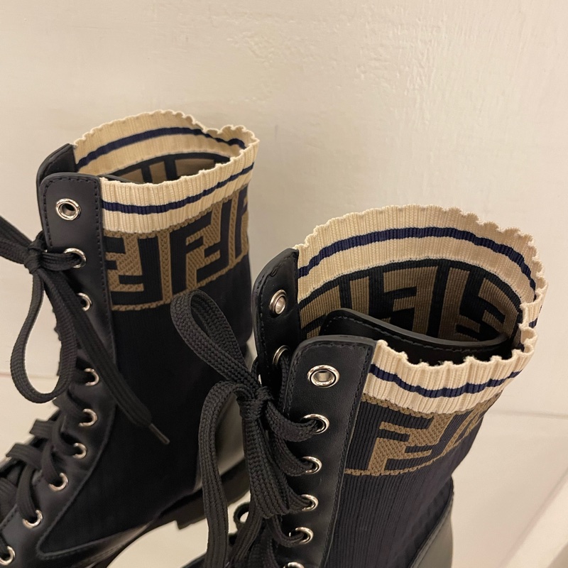 fendi黑色logo短靴-12